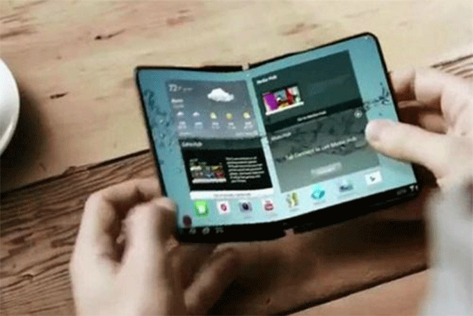 Samsung’dan katlanabilir telefon geliyor